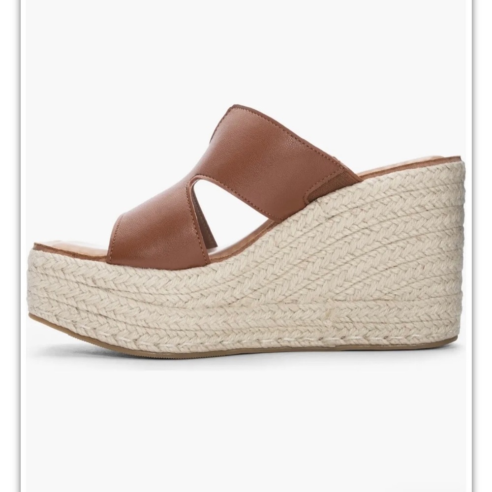 Women’s Chinese Laundry Size 7 spadrille Platform Wedge Sandal (Women)
